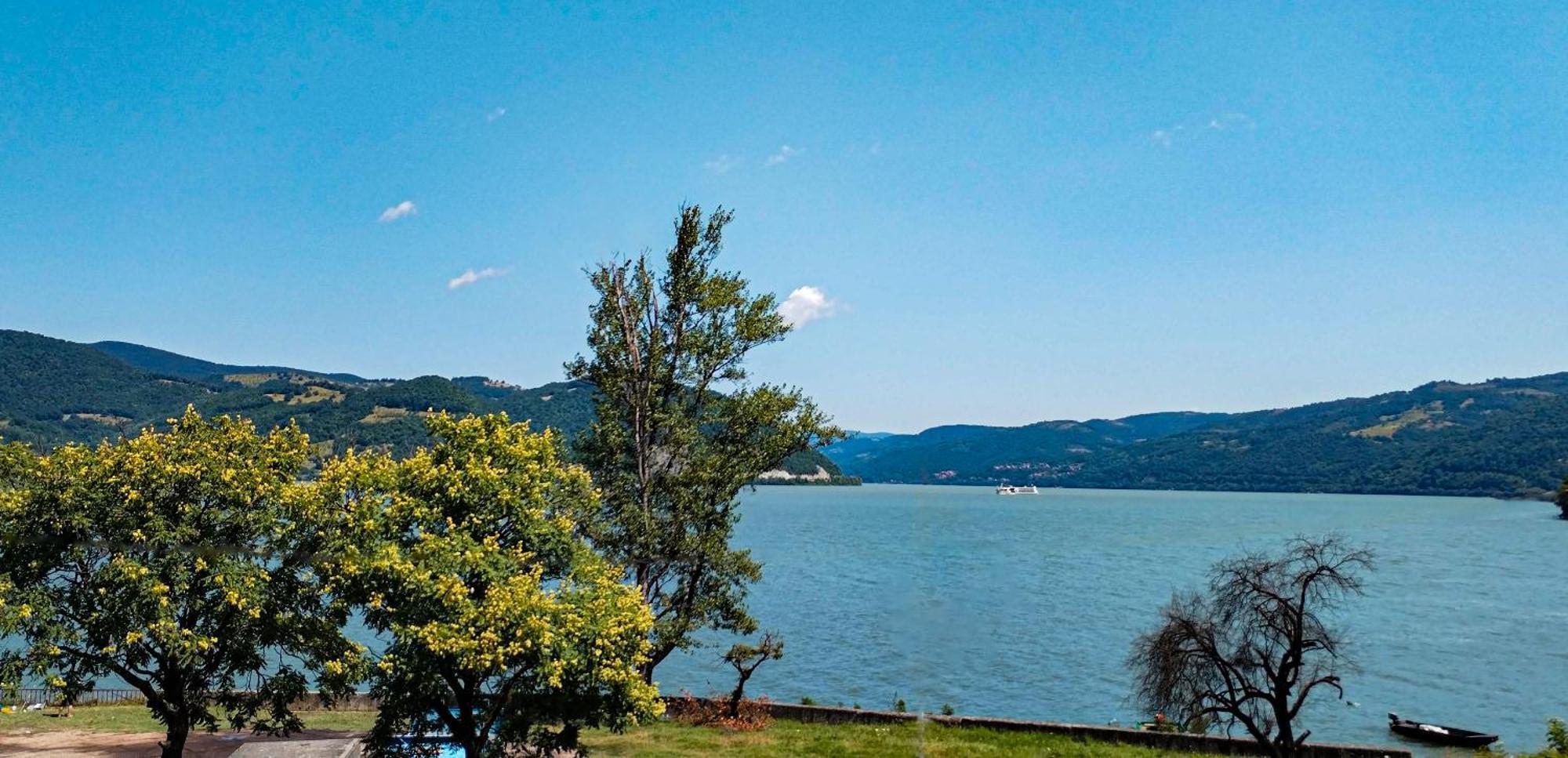 Apartmán Sobe Lara Donji Milanovac Exteriér fotografie